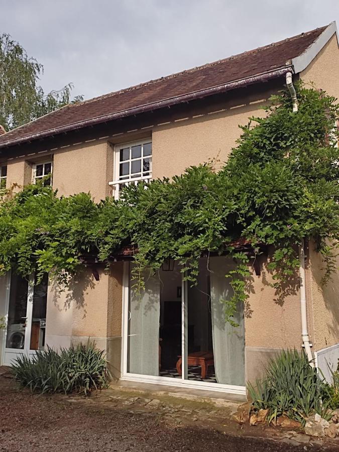 Вилла Les Glycines Vulaines-sur-Seine Экстерьер фото